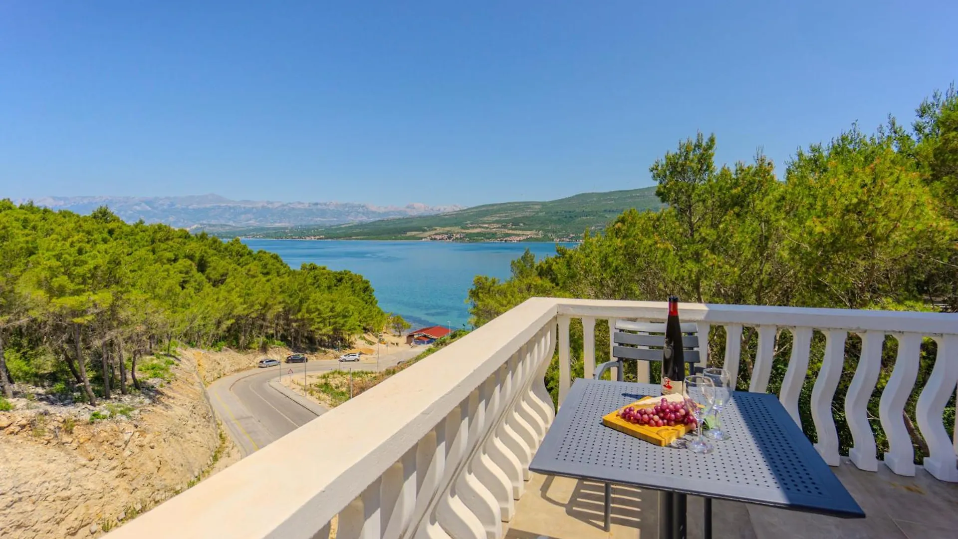 Green Haven Sea & Forest Apartments Donji Karin 0*,  Croatia